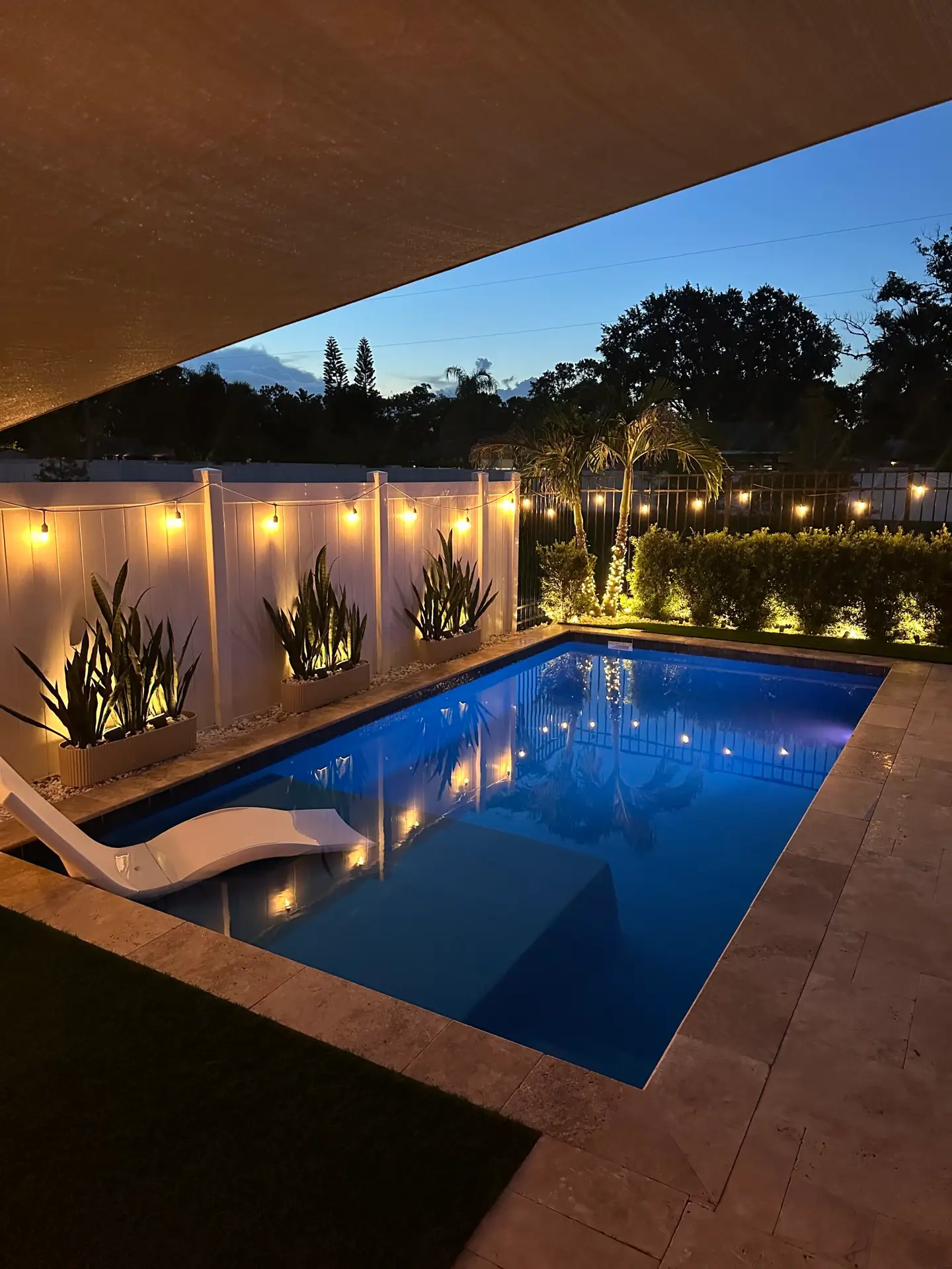 Cali-Cove-Pat-Rainforest-Pools-fiberglass pools